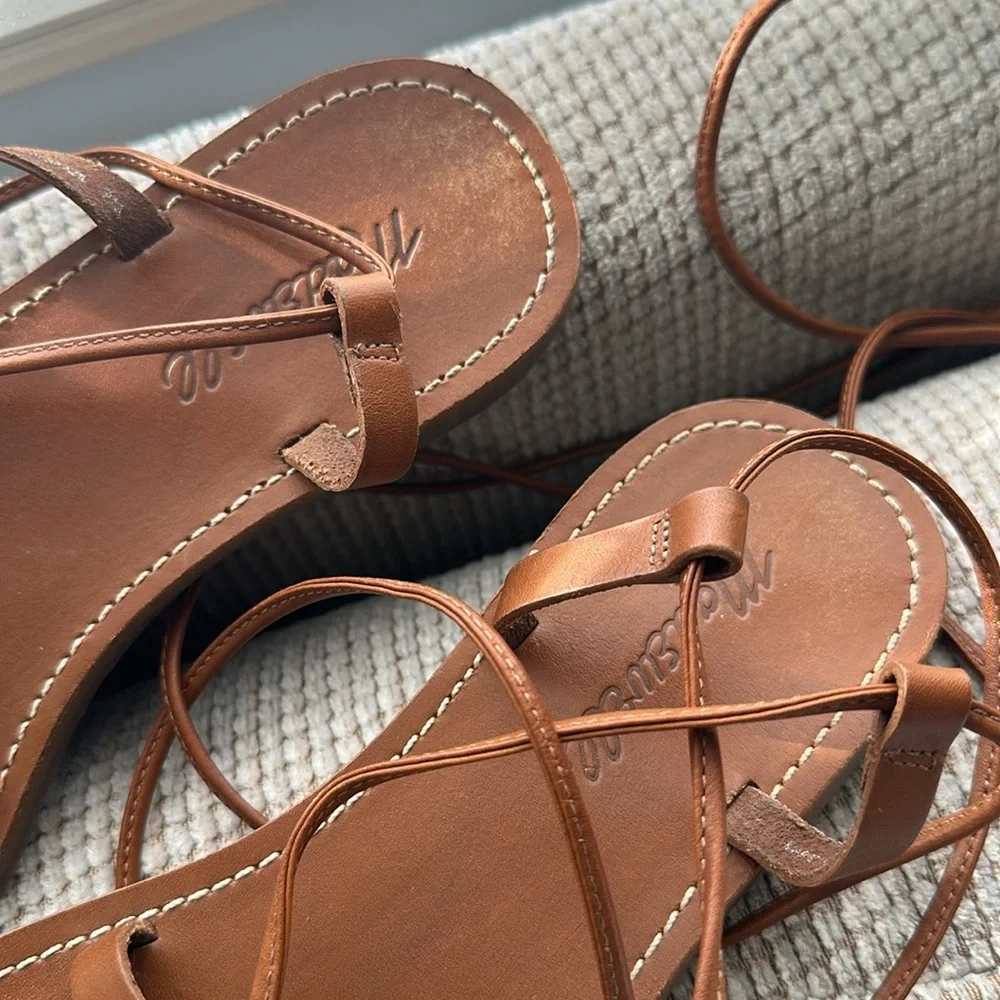 MADEWELL Boardwalk Toe Loop Strappy Gladiator Sandals - Picture 4 of 6